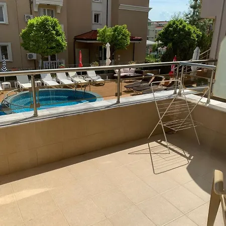 Tropics By Aleksis Hotel